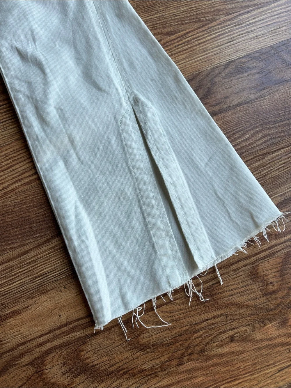Women’s Liverpool Hannah White High Rise Flare Jeans With Twisted Size 2